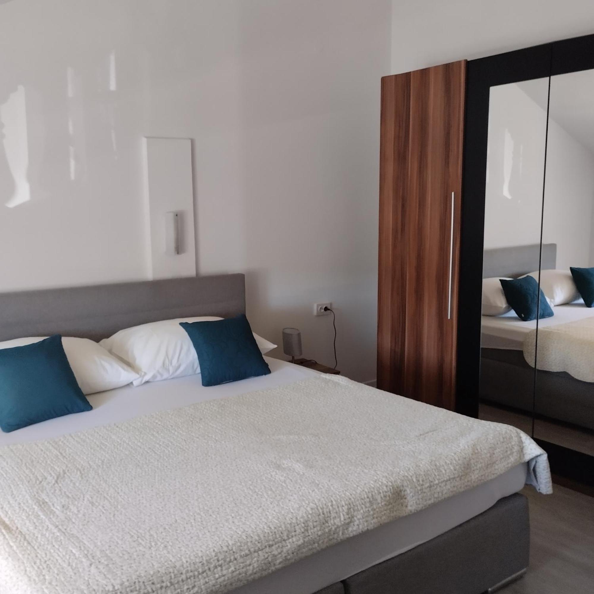 Apartmani Gero Lopar Eksteriør bilde